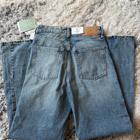 H&M Ava Ultra High Rise Wide Leg Jeans - Picture 8 of 8